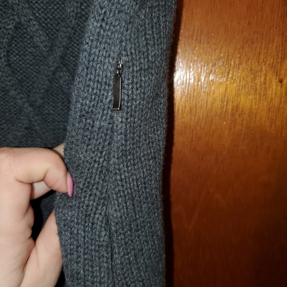 **SOLD** Size XXS Athleta Hooded Sweater Dress - Picture 4 of 8